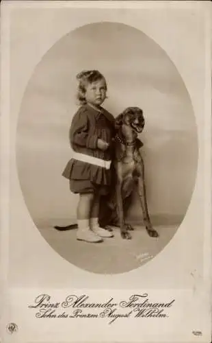 Ak Prinz Alexander Ferdinand von Preußen, Portrait mit Hund