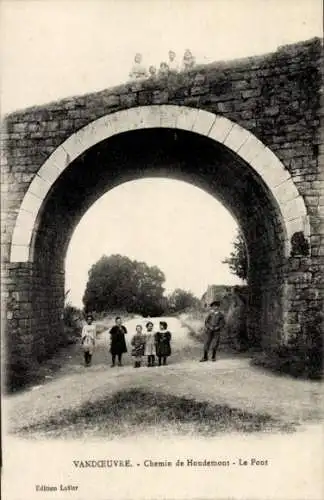 Ak Vandœuvre lès Nancy Vandoeuvre Meurthe et Moselle, Le Pont, Chemin de Houdemont