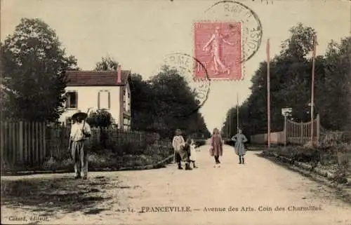 Ak Franceville Seine Saint Denis, Avenue des Arts, Coin des Charmilles