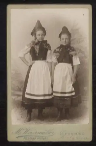 CdV Fotografie Rotenburg an der Fulda, zwei Mädchen in hessischer Tracht