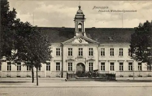 Ak Neuruppin in Brandenburg, Friedrich Wilhelms-Gymnasium