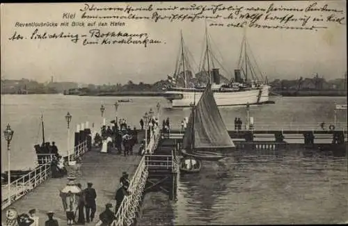 Ak Kiel, Reventloubrücke, Hafen, Schiff, Personen