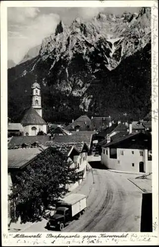 Ak Mittenwald in Oberbayern, Straßenpartie, Karwendel, Kirche