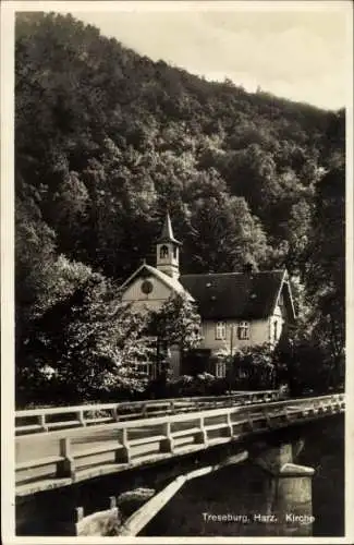 Ak Treseburg Thale Harz, Kirche von der Brücke gesehen