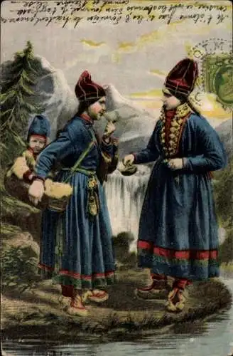 Ak Familie in schwedischer Volkstracht, Wasserfall, Berge, Wald