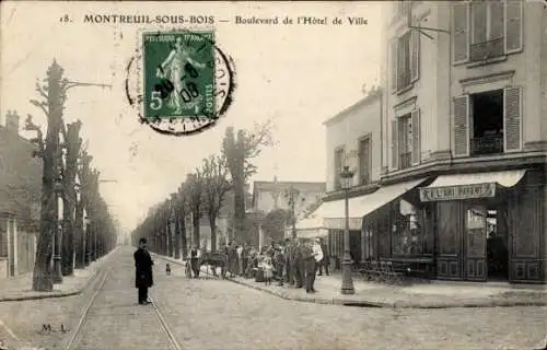 Ak Montreuil sous Bois Seine Saint Denis, Boulevard de Hôtel de Ville