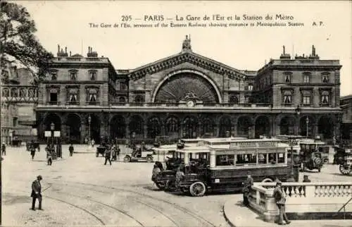 Ak Paris X, Gare de l’Est, U-Bahn-Station, Bus