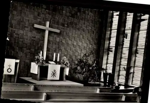 Ak Ittenbach Königswinter am Rhein, Auferstehungs-Kirche, Innenraum, Altar