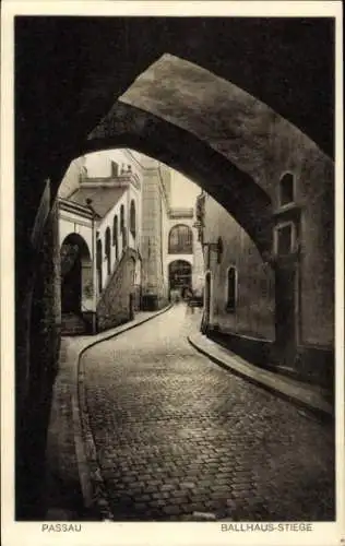 Ak Passau in Niederbayern, Ballhaus Stiege, Gasse, Torbogen