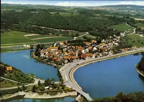 Ak Nieder Werbe Niederwerbe Waldeck am Edersee Hessen, Gesamtansicht, Luftbild