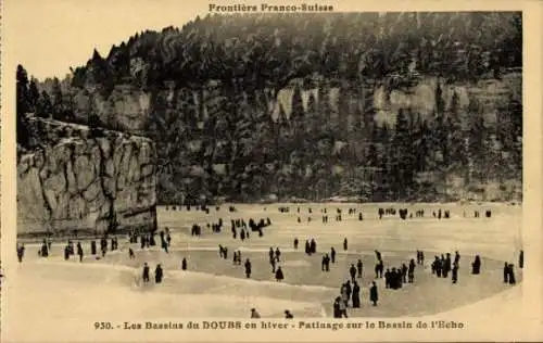 Ak Doubs Frankreich, Die Bassins du Doubs im Winter, Schlittschuhlaufen auf dem Bassin de l'Echo