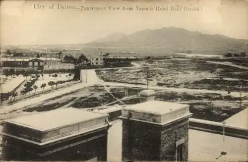 Ak Dalian Dairen China, Panorama vom Dachgarten des Yamato Hotels