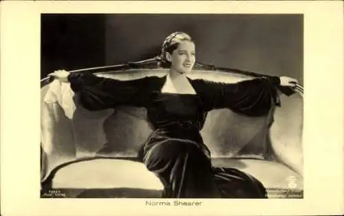 Ak Schauspielerin Norma Shearer, Portrait