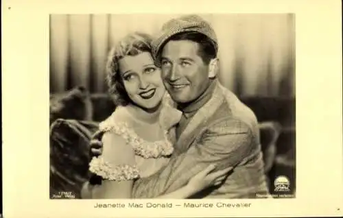 Ak Schauspielerin Jeanette Mac Donald und Maurice Chevalier, Portrait