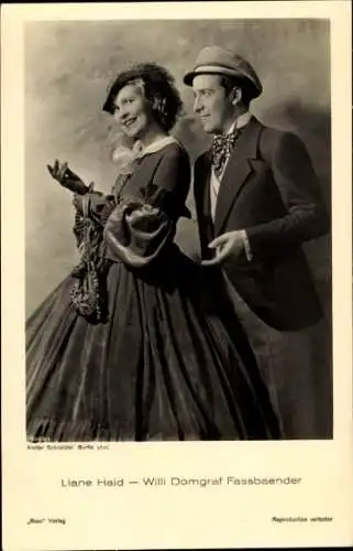 Ak Schauspieler Willi Domgraf Fassbaender und Liane Haid, Portrait, Filmszene