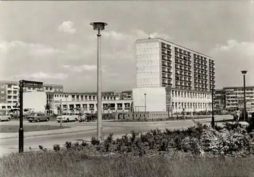 Ak Hoyerswerda Lausitz, Neustadt, Siegfried Widera Straße, Wohnkomplex VIII