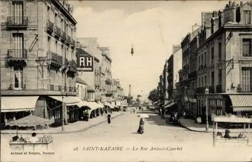 Ak Saint-Nazaire Loire Atlantique, Rue Amiral-Courbet