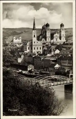 Ak Passau in Niederbayern, Uferansicht mit Kirche