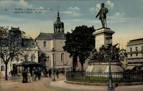 Ak Le Mans Sarthe, Place de la République, Statue von Chanzy