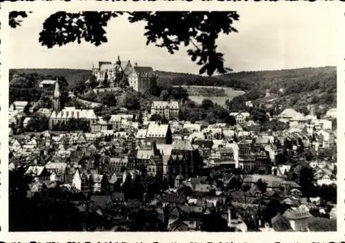 Foto Ak Marburg an der Lahn, Panorama, Marienkirche mit Schloss