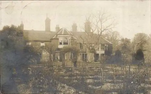 Ak Belgien, Haus, Gartenansicht