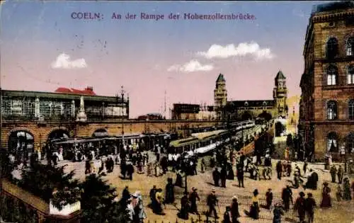 Ak Köln Rhein, Rampe der Hohenzollernbrücke, Eisenbahn