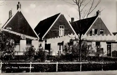 Ak Urk Flevoland Niederlande, Peter Salebienplein