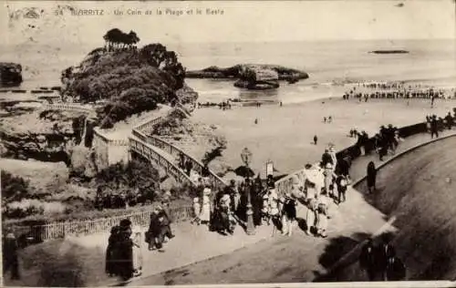 Ak Biarritz Pyrénées Atlantiques, un coin de la Plage et le Basta