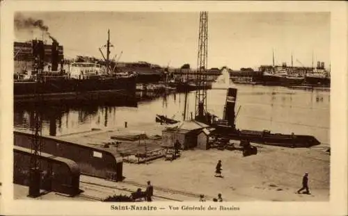 Ak Saint Nazaire Loire Atlantique, vue Generale des Bassins