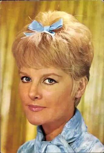 Ak Schauspielerin Petula Clark, Portrait