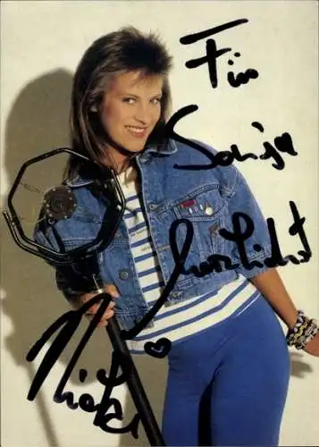 Ak Schauspielerin und Sängerin Nicki, Portrait, Autogramm