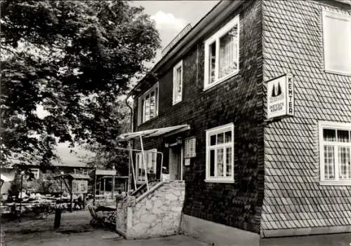 Ak Dröbischau Kreis Saalfeld Rudolstadt, Partie an der Gaststätte Kemter, Treppe, Garten