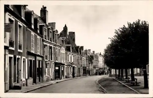 Ak Bonnétable Sarthe, Rue Joffre, Place du Marche