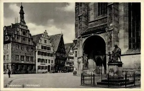 Ak Dinkelsbühl in Mittelfranken, Marktplatz, Denkmal