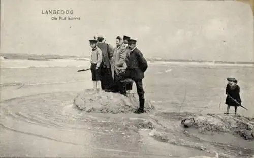 Ak Nordseebad Langeoog Ostfriesland, die Flut kommt, Personen