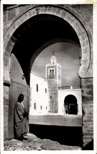 Ak Kairouan Tunesien, Eingang zur Barbier-Moschee