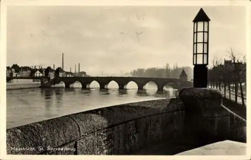 Ak Maastricht-Limburg Niederlande, St.-Servas-Brücke