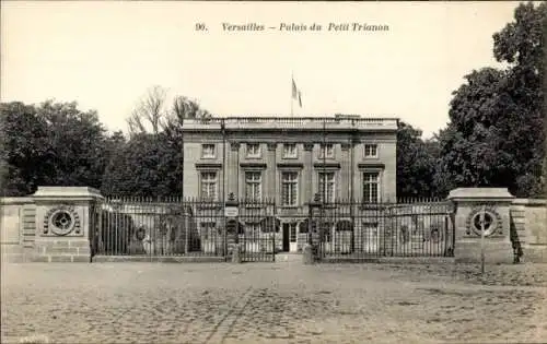 Ak Versailles Yvelines, Palais du Petit Trianon