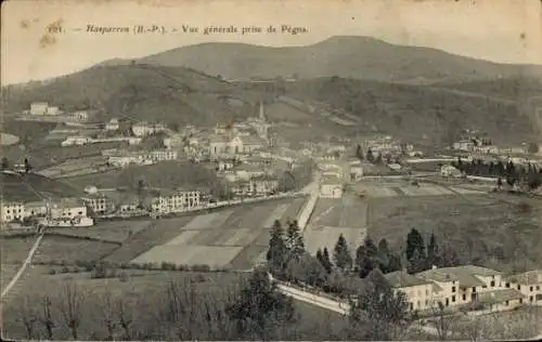 Ak Hasparren Pyrénées Atlantiques, vue generale prise de Pegna