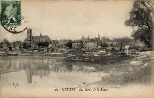 Ak Nevers Nièvre, Ufer der Loire