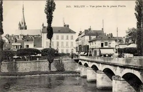 Ak Melun Seine et Marne, Vue prise de la place Pralin