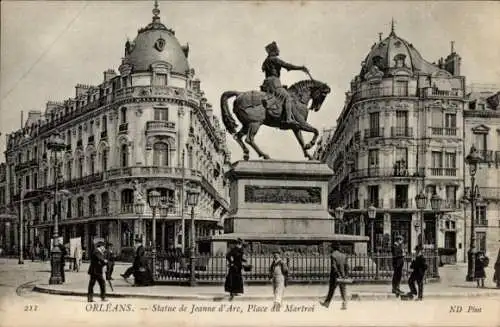 Ak Orléans Loiret, Statue Jeanne d'Arc, Place du Martroi