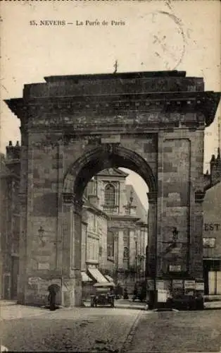 Ak Nevers Nièvre, La Porte de Paris