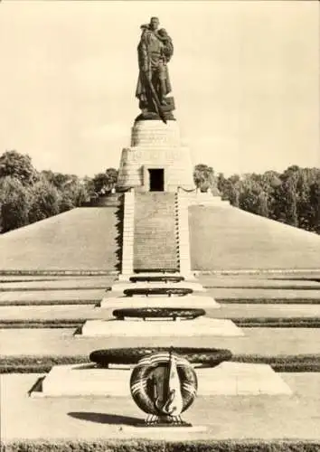 Ak Berlin Treptow, Sowjetisches Ehrenmal