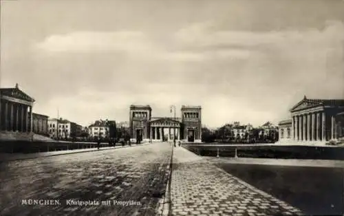 Ak München, Königsplatz mit Propyläen