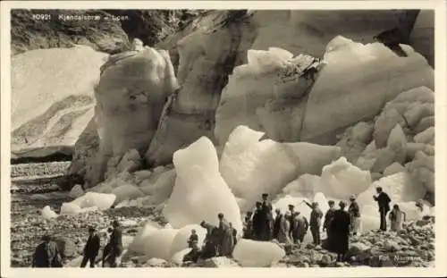 Ak Loen Stryn Norwegen, Kjendalsbrae. Loen i Norfjord, Besucher der Eisberge