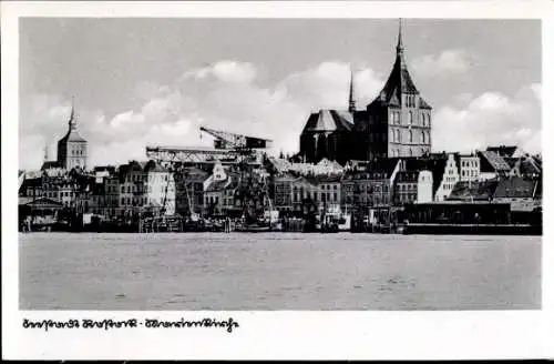 Ak Hansestadt Rostock, Hafen, Kräne, Marienkirche