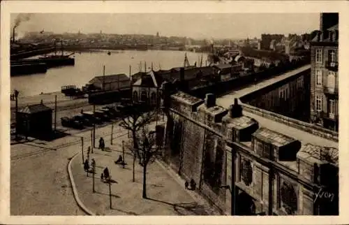 Ak Saint Malo Ille et Vilaine Bretagne, La Porte St-Vincent et l'Avant Port