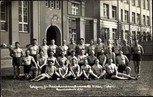 Ak Turner, Gruppenbild, Sportler, Schule