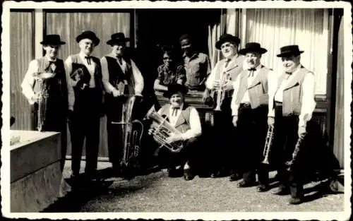 Foto Musiker in Tracht, Musikinstrumente, Gruppenbild